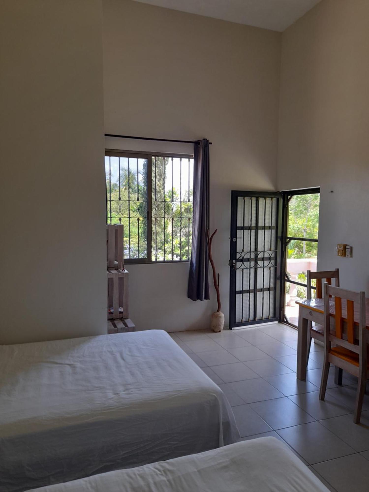 Villa lirios Valladolid  Habitación foto